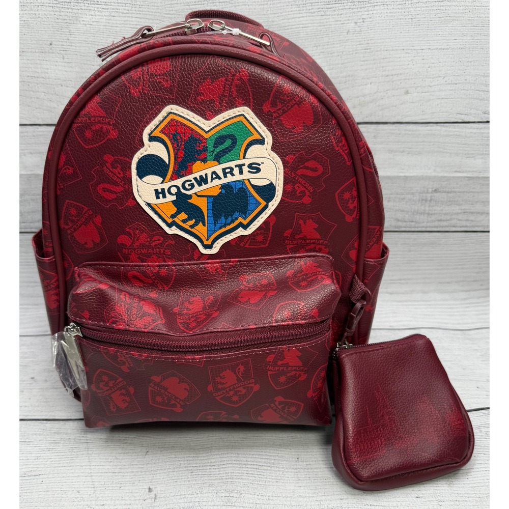 Harry Potter College Fan HS
Backpack With Pouch WB Warner
Brothers‎